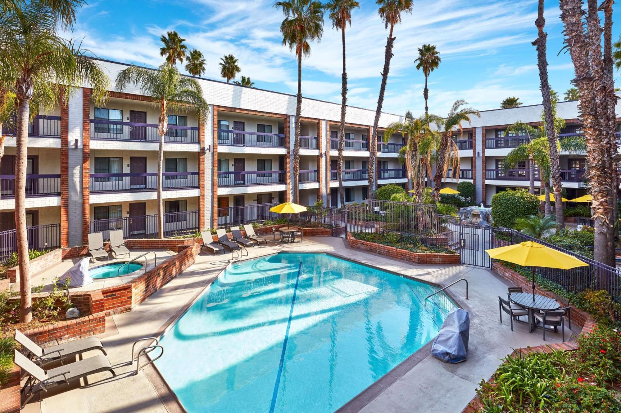 Best Western Plus Meridian Inn & Suites, Anaheim-Orange Exterior foto